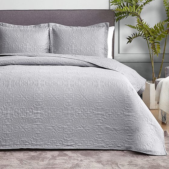 Hansleep Grey Baroque Quilt Set — King · 3 pieces · baroque pattern